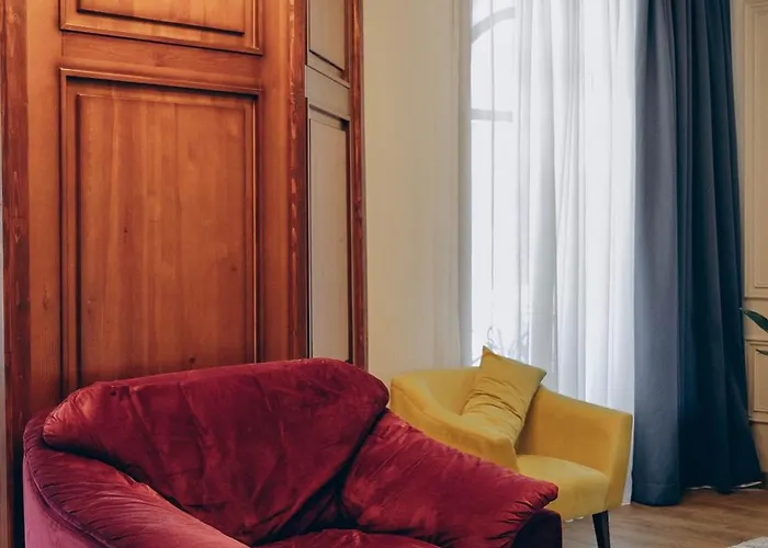 Apartment стара
